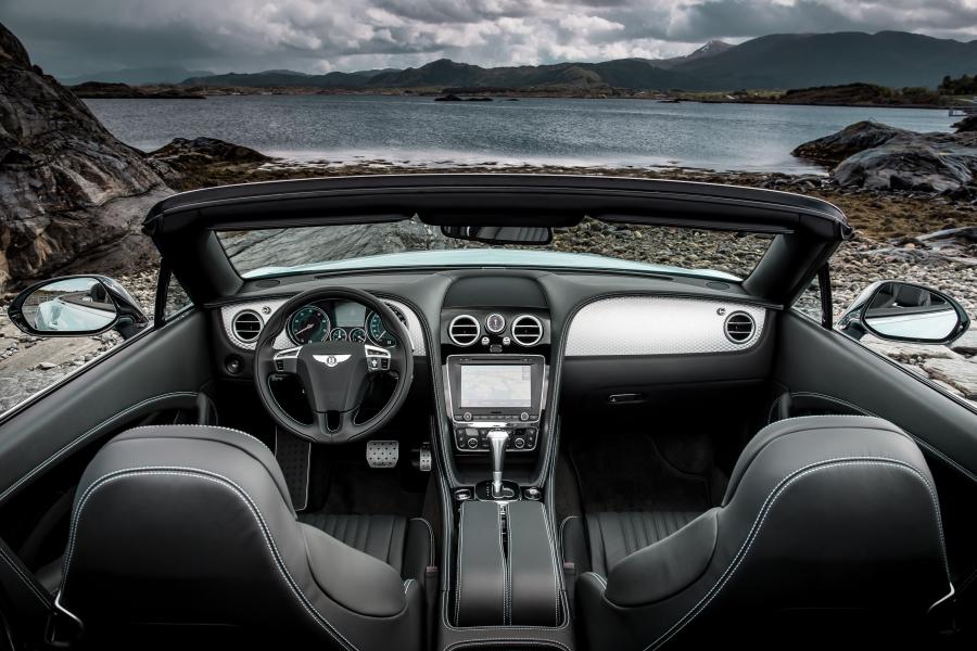  Bentley Continental GT V8 S Convertible 2015 года  (фото 8 из 17)